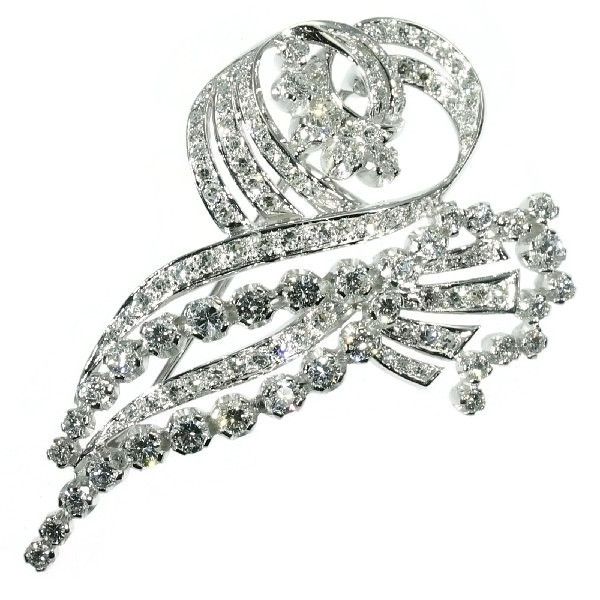 Estate white gold brooch encrusted with brilliants